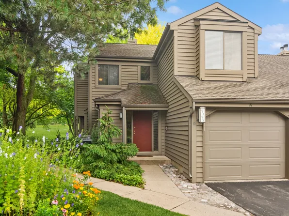 673 Golf Ln #953, Barrington, IL 60010