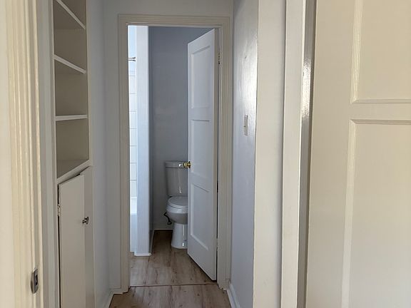 4th image of 3921 E 11th St #3921