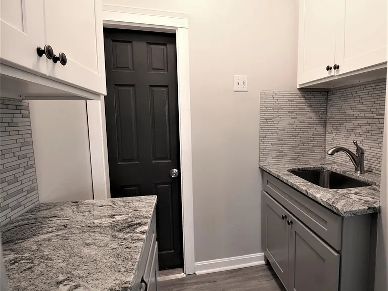 467 Hevey St #2 — Photo 5
