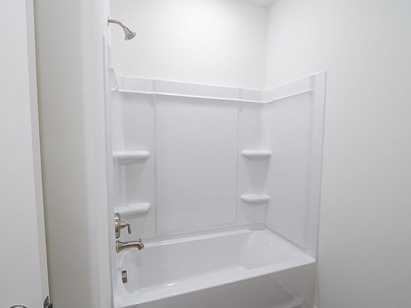 4th image of 3401 Chandler Way