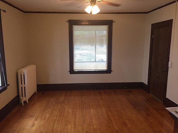 5th image of 3827 Grand Ave S #2