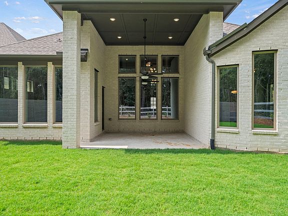 3rd image of 9162 Grand Jubilee Dr