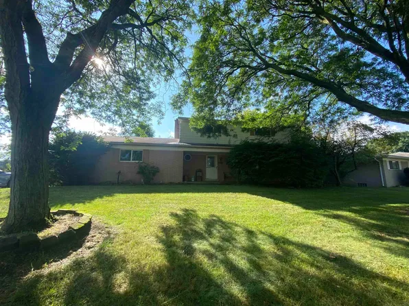 53695 Bramble Dr, Shelby Township, MI 48316