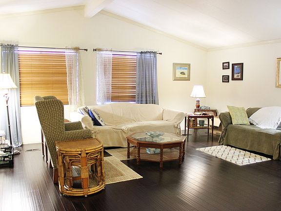 3rd image of 1600 E Vista Way Space 121