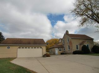 5768 County Highway Vv, Marshall, WI 53559