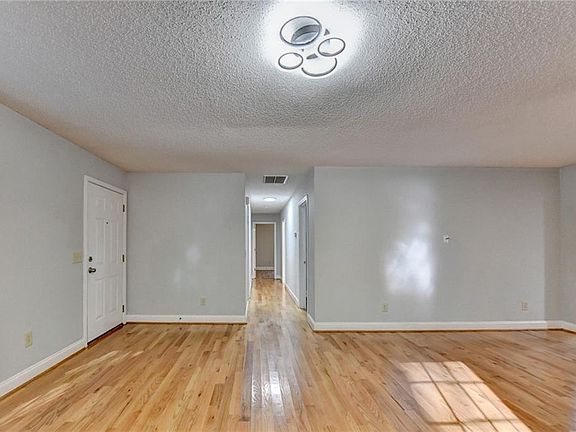 5th image of 5337 Still Water Ln