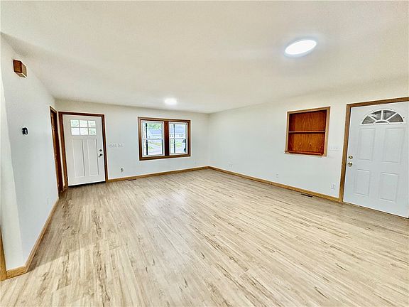 2nd image of 250 N Broadway St