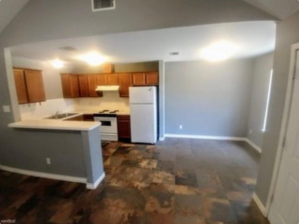 1st image of 2317 Pintail Ln #12