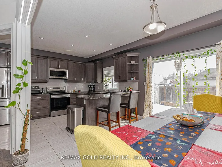 240 Birkinshaw Rd — Photo 23