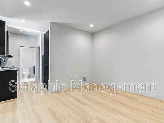 4th image of 7439 Herschel Ave #F