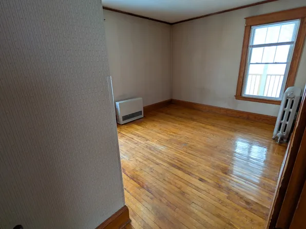 65 Wood St #2, Lewiston, ME 04240