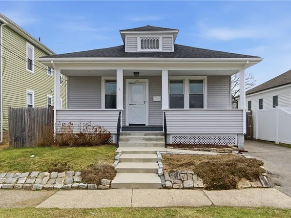 49 Harcourt Ave, Pawtucket, RI 02861