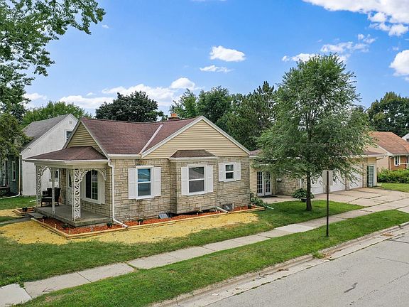 2nd image of 304 Jacob St