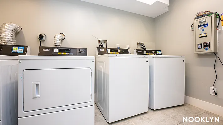 Rented by Nooklyn NYC LLC | media 41