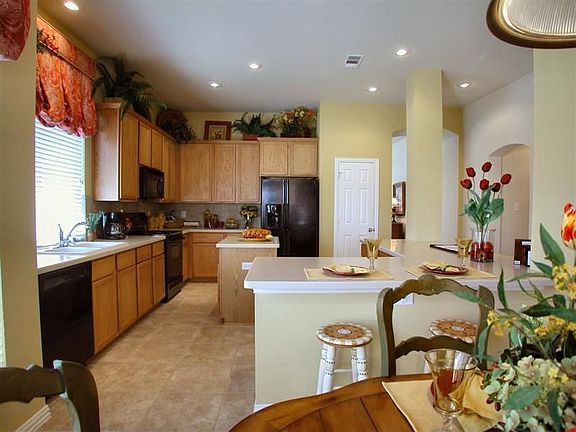 3rd image of 205 White Dr