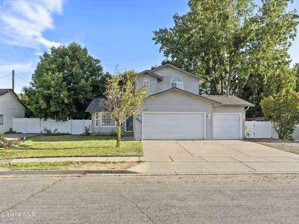 3841 W River Falls Dr, Post Falls, ID 83854