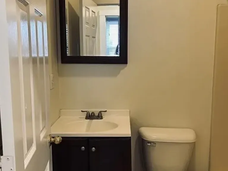 12 Surrey St #2 — Photo 6