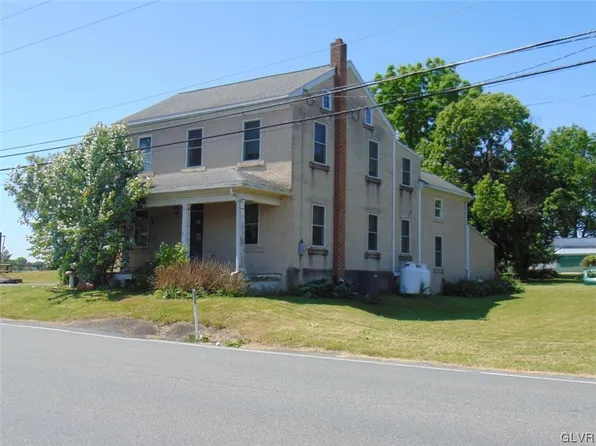 807 Montgomery Ave, Boyertown, PA 19512