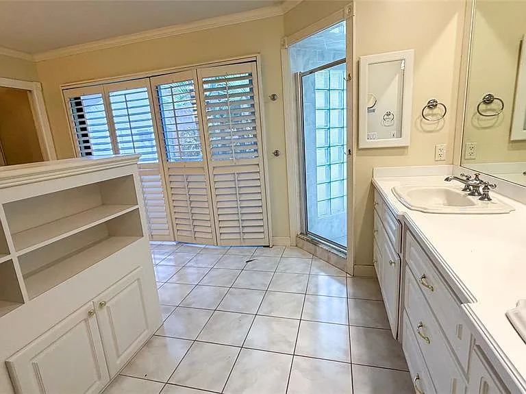 8445 Cessna Dr — Photo 47