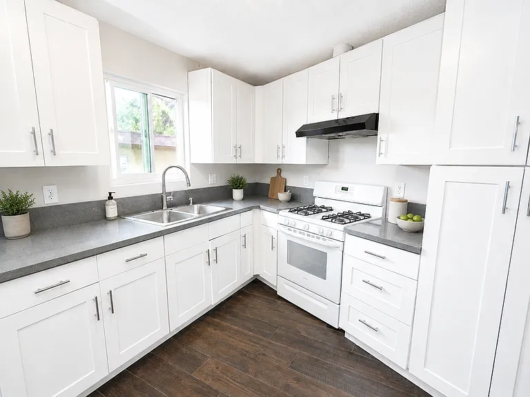 277 S Avenue 52 #1 — Photo 1