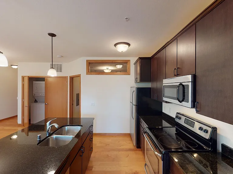 2628 Arbor Dr — Photo 6