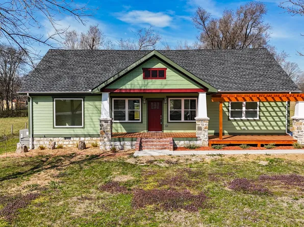 305 Liberty Pike, Bell Buckle, TN 37020