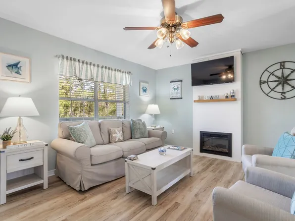 309 Julia St #Id1473640p, Bay Saint Louis, MS 39520