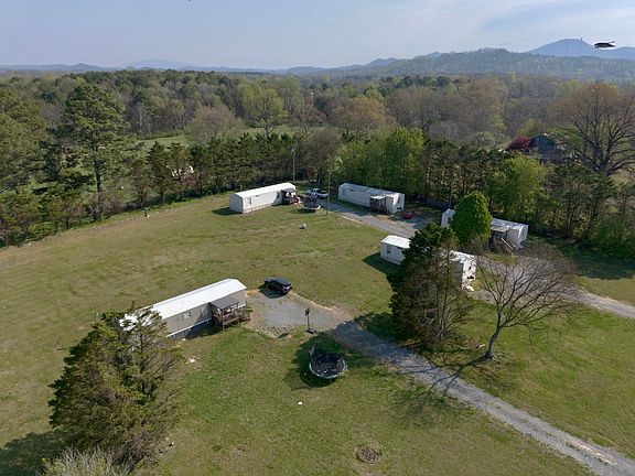 2nd image of 821 Dunn Rd E