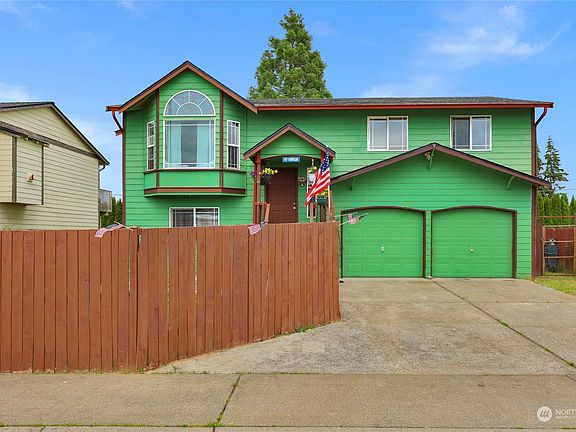 2nd image of 11215 54th Drive NE