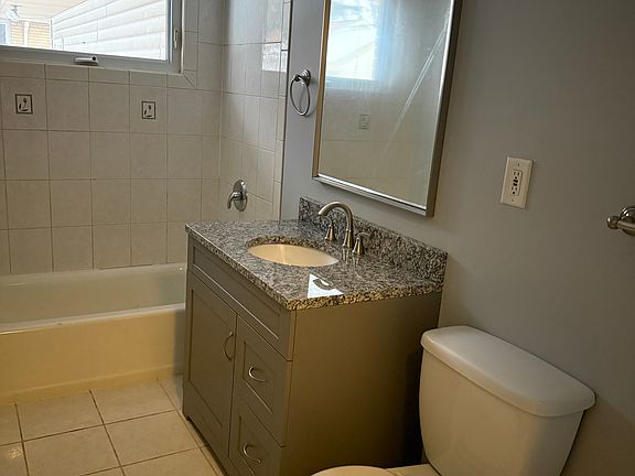 4th image of 7721 Linden Ave