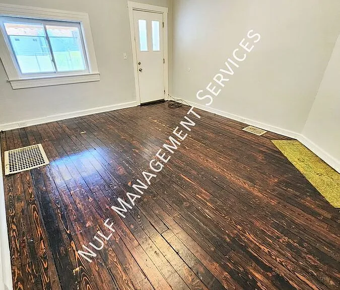 4243 Dunkeld Way — Photo 2