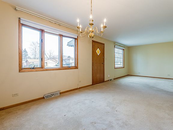 4th image of 16404 Cottage Grove Ave