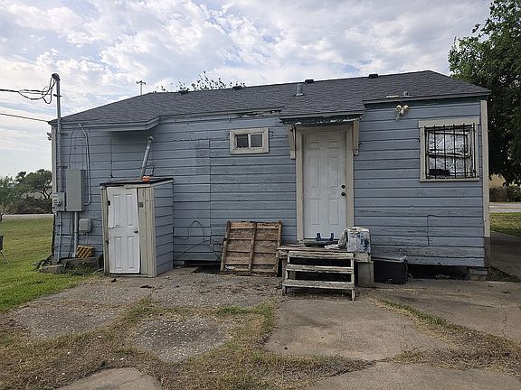 2nd image of 5122 Thomas Dr