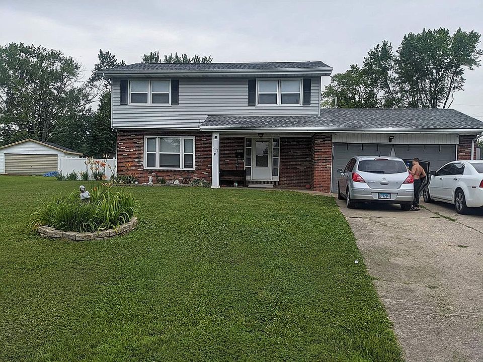 1st image of 1002 Hillcrest Dr