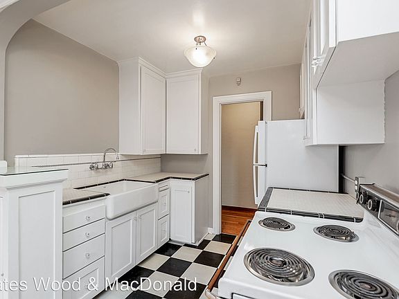 5th image of 269 E Boston St #5719070