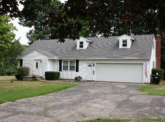 2nd image of 1533 County Road 995