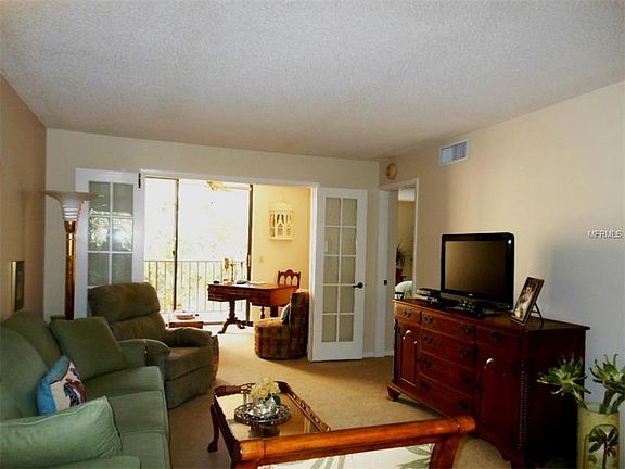 4th image of 3062 Eastland Blvd Unit 206