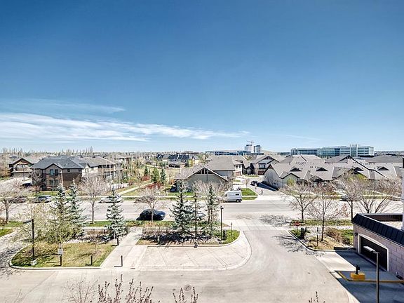 4th image of 211 E Quarry Way SE #404