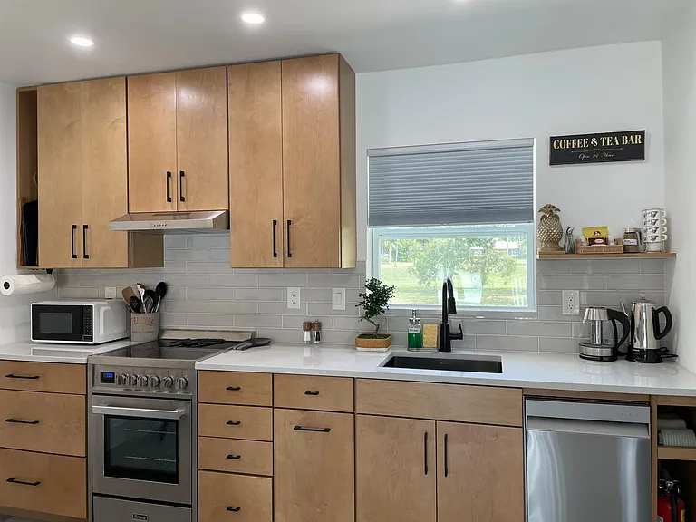 1101 Mallorca Dr — Photo 8