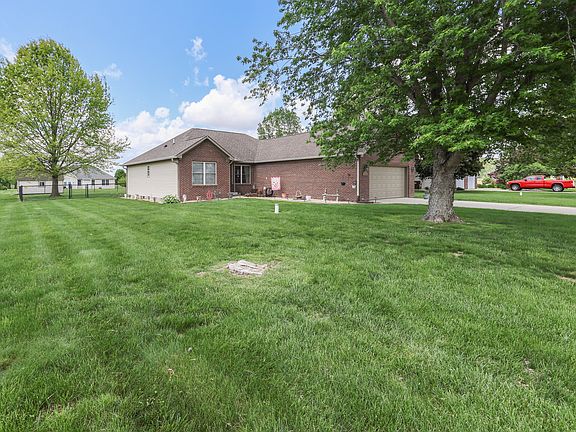 5th image of 3464 Nicholas Ct