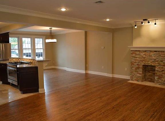 3rd image of 5509 Woodmont St