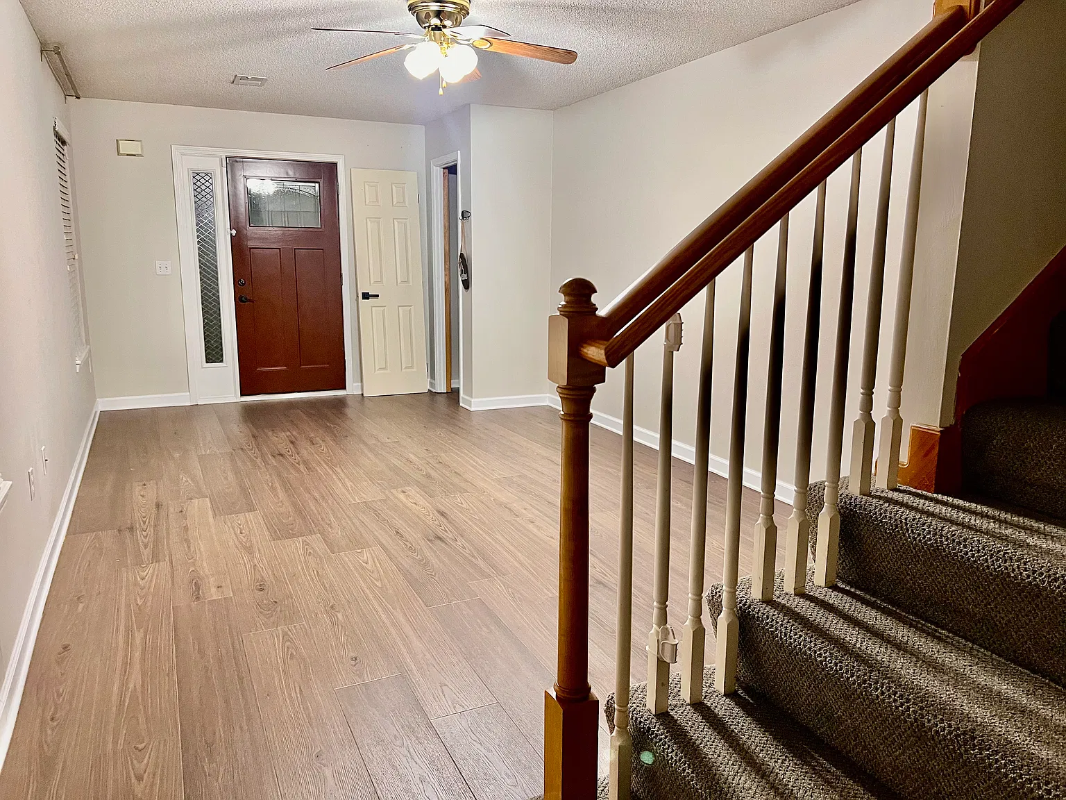 3 bed, 1476 sqft, $2,675 — Photo 3