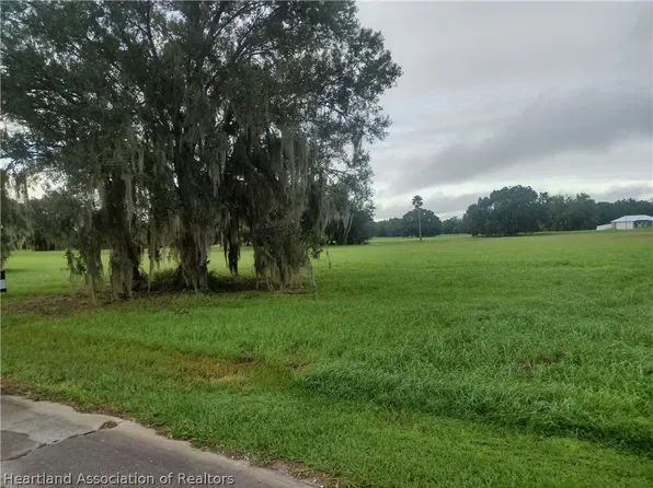 1441 Blue Heron Dr, Sebring, FL 33876
