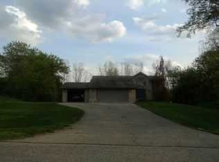 749 Knightsford Ln, Okemos, MI 48864