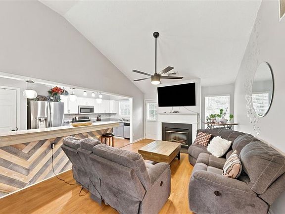 2nd image of 5922 Waggoner Ct