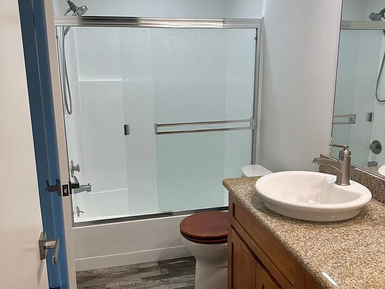 405 Stonewood Dr — Photo 18