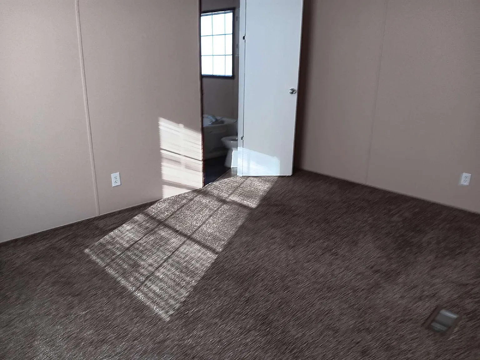 3 bed, 2.0 bath, $1,250 — Photo 3