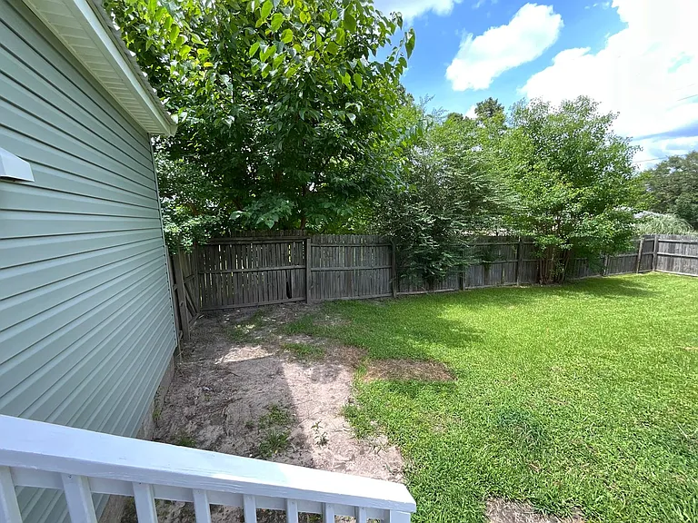 1307 Aaron Ave — Photo 33