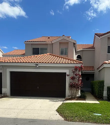 10458 Lake Vista Cir Photo 1