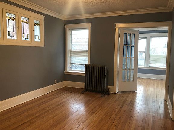 3rd image of 4245 N Ashland Ave APT 3
